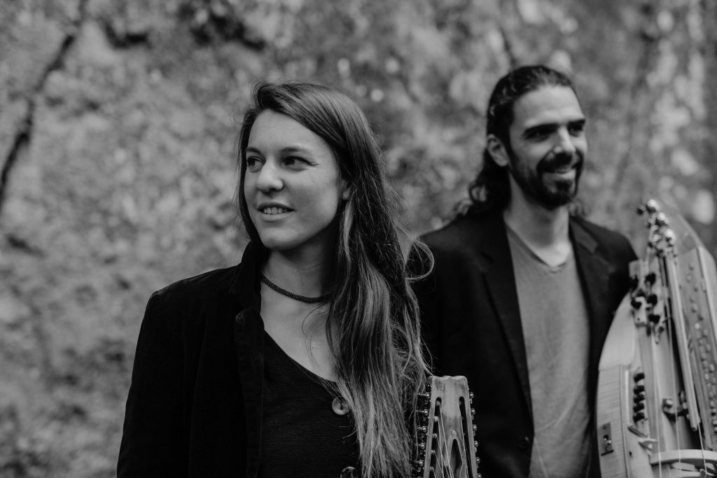 © Claire Huteau 2021 -Vóden - Musique de Scandinavie et des Balkans- nyckelharpa, vielle à roue