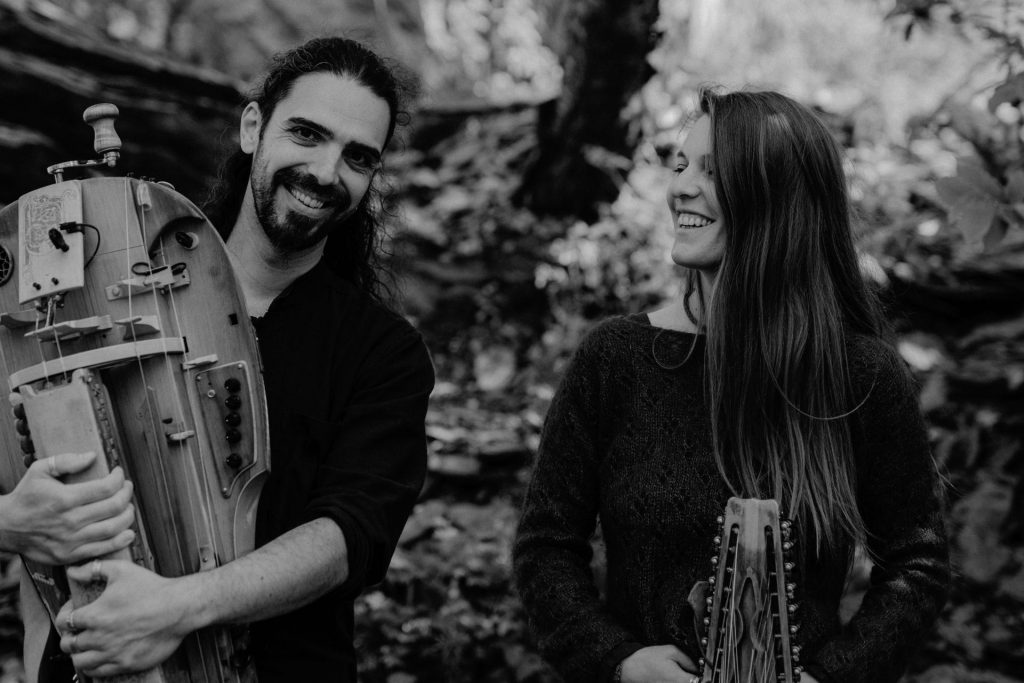 © Claire Huteau 2021 -Vóden - Musique de Scandinavie et des Balkans- nyckelharpa, vielle à roue