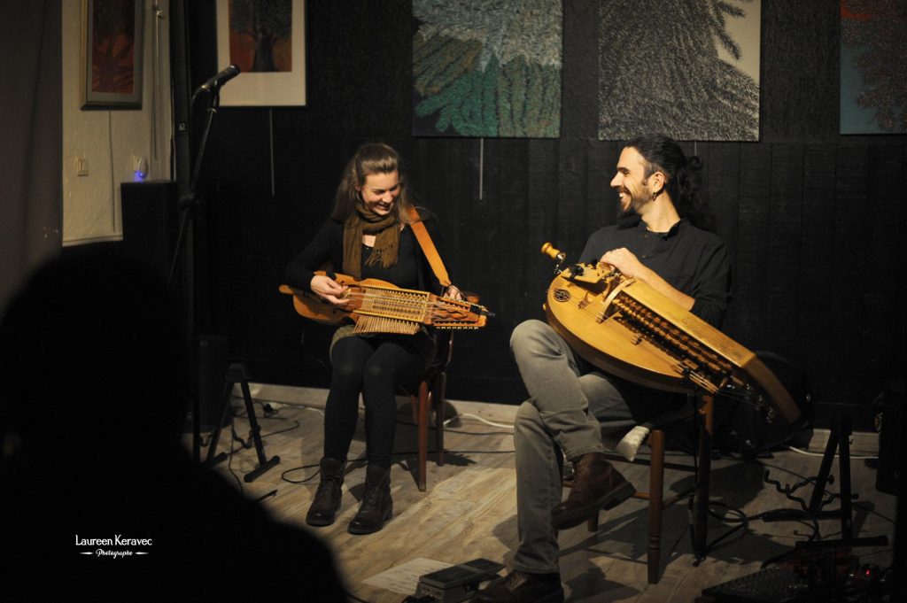 © Laureen Keravec 2019 -Vóden - Musique de Scandinavie et des Balkans- nyckelharpa, vielle à roue